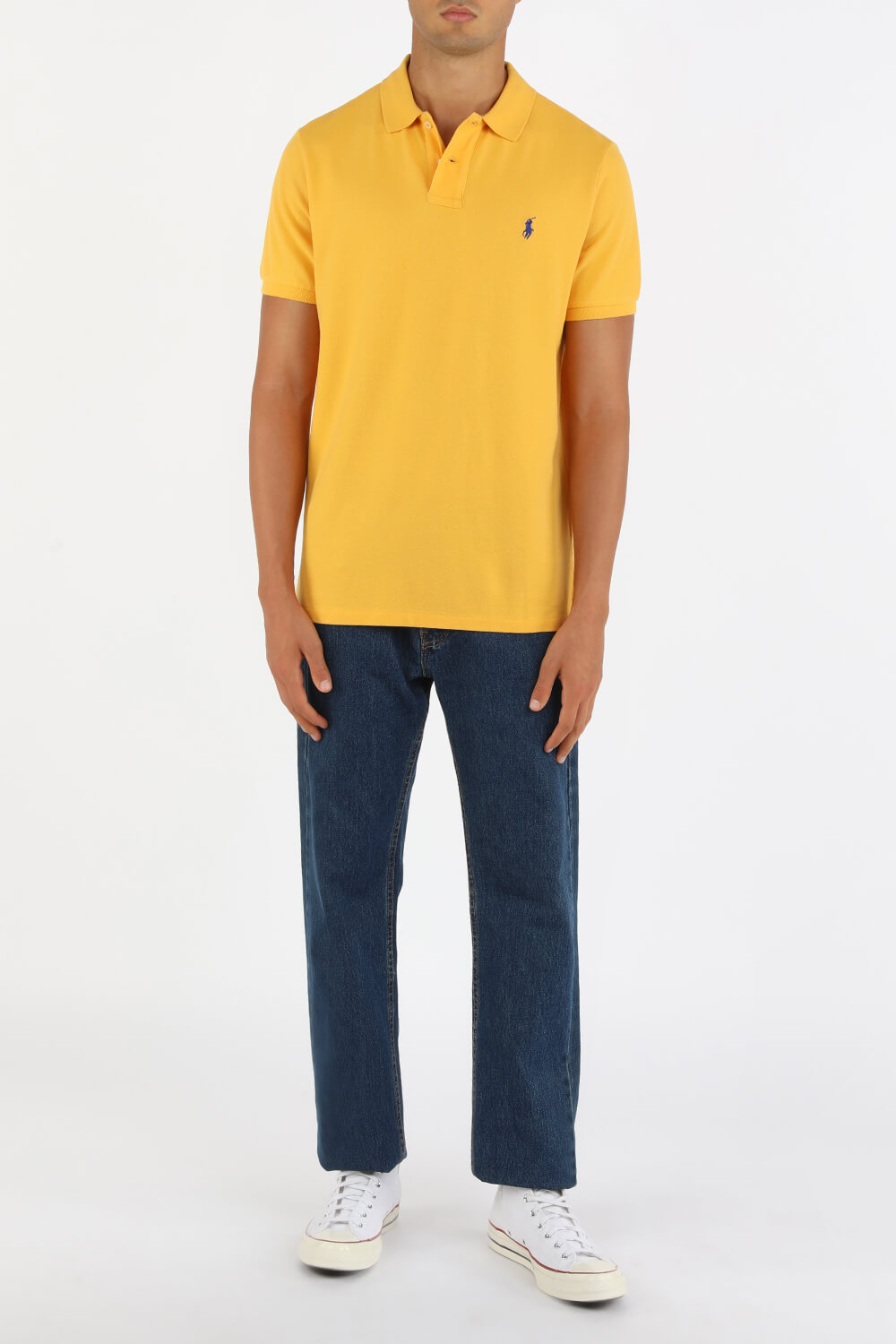 תמונת כל הלוק של Short Sleeve 2 Buttons Polo Shirt in Yellow